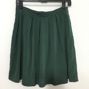 NWOT Forest Green Pleated Skirt